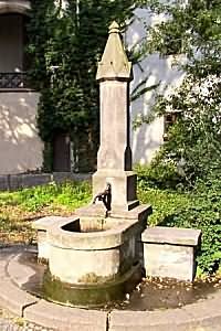 Röhrwasserbrunnen im Lutherhaus